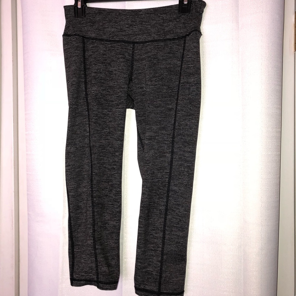 Black and grey striped leggings